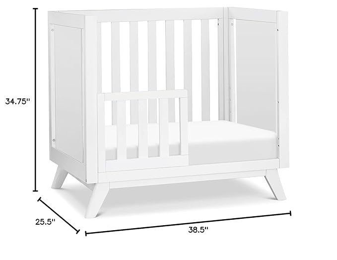 DaVinci Otto 3-in-1 Convertible Mini Crib with 4" Mattress in White, Greenguard Gold Certified