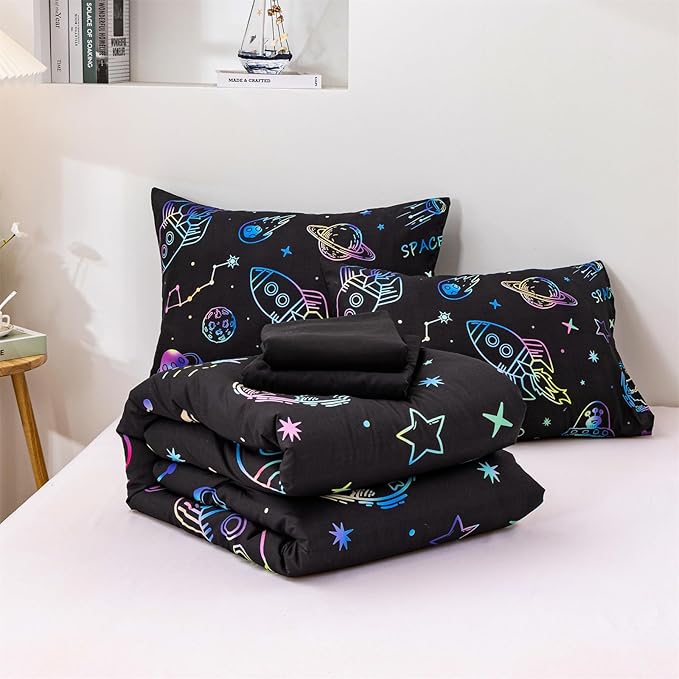 Aimuan Space Comforter Twin Set Kids Rocket Bedding Set Super Soft & Cute Aliens UFO Printed for Boys Girls Teen (Black, Twin 5Pcs)