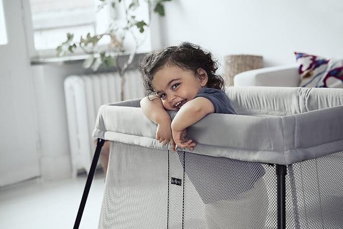 BABYBJORN Travel Crib Light - Silver + Fitted Sheet Bundle Pack