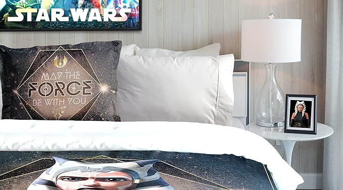 Jay Franco Star Wars The Clone Wars Ahsoka Force Full Comforter & Sham Set - Kids Super Soft Bedding - Fade Resistant Microfiber (Official Star Wars Product)
