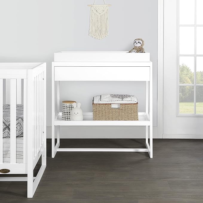 Arlo Changing Table in White, Made of Solid New Zealand Pinewood, Non-Toxic Finish, Comes with Water Resistant Mattress Pad & Safety Strap