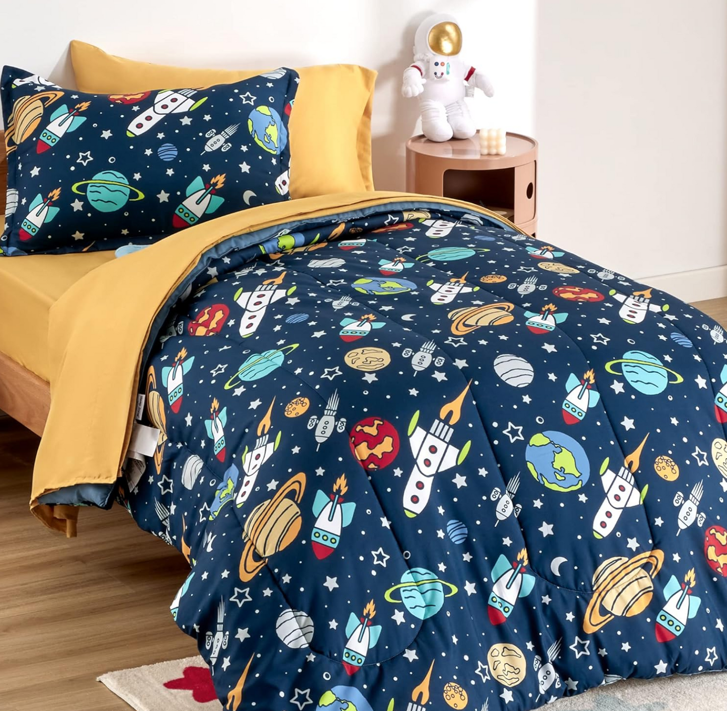 SLEEP ZONE Kids Bedding Comforter Set Full/Queen Size - Super Soft & Cute Printed 3-Piece Comforter Set All Seasons for Boys, Girls, Fade Resistant, Machine Washable, Rocket Galaxy