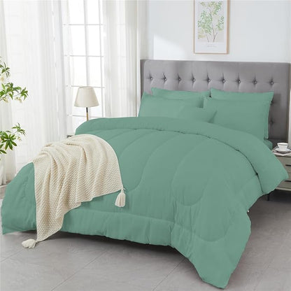 3 Piece Solid Color All Season Bedding Comforter Set Microfiber Soft Lightweight Bedding Set for Kids Teens Adults Room Decor with 1 Comforter and 2 Pillowcases King