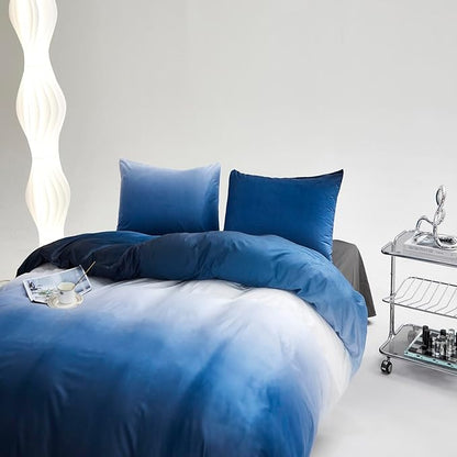 Wellboo Gradient Blue Velvet Comforter Twin Fluffy Blue White Bedding Comforters Women Men Ocean Sea Blue Velvet Quilts Modern White and Sky Blue Gradient Flannel Bed Abstract Art Watercolor Comforter