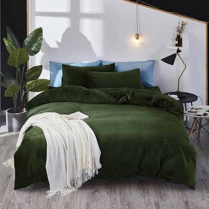 Wellboo Army Green Velvet Comforters King Solid Dark Green Fluffy Bedding Comforters Women Men Plain Fluffy Olive Green Soft Quilts Cozy Blackish Green Flannel Blankets Puffy Military Hunter Green Bed