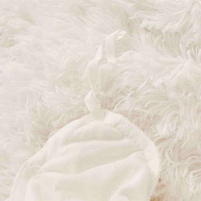 FOPPA Luxury Faux Fur Comforter Cover Set Ultra Soft Plush Bedding Sets 3 Pieces (1 Faux Fur Duvet Cover + 2 Faux Fur Pillow case) Zipper (White, Queen)