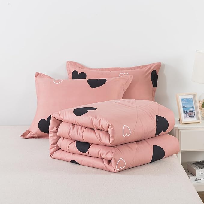 Love Pattern Cameo Brown Comforter Set Full Size, Pink Love Heart Sexy Comforter Bedding Set for All Seasons, Geometric Microfiber 3 Pieces Comforter Set with Pillowshams