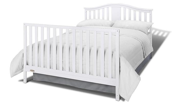 Graco Solano 4-in-1 Convertible Crib and Changer with Drawer (White) – Crib and Changing Table Combo with Drawer, Includes Changing Pad, Converts to Toddler Bed, Daybed and Full-Size Bed