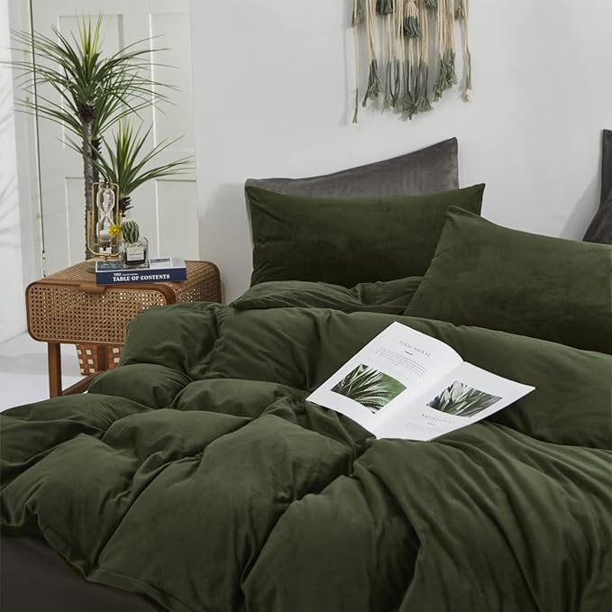 Wellboo Army Green Velvet Comforter Sets California King Solid Olive Green Fluffy Bedding Comforters Cal King Dark Green Flannel Quilt Plain Military Green Fuzzy Bedding Hunter Green Plush Blankets