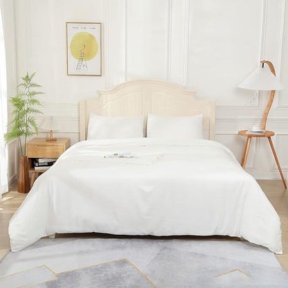 White Comforter King Size, Aesthetic Modern Bedding Set for Women/Men, Cute Soft & Lightweight Chic Microfiber Bed Sets, 3 pcs-1 Comforter & 2 Pillowcases (104x90 Inches)