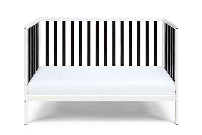 Baby Cache Deux Remi Island 3-in-1 Convertible Crib (Do Re Me) White & Black