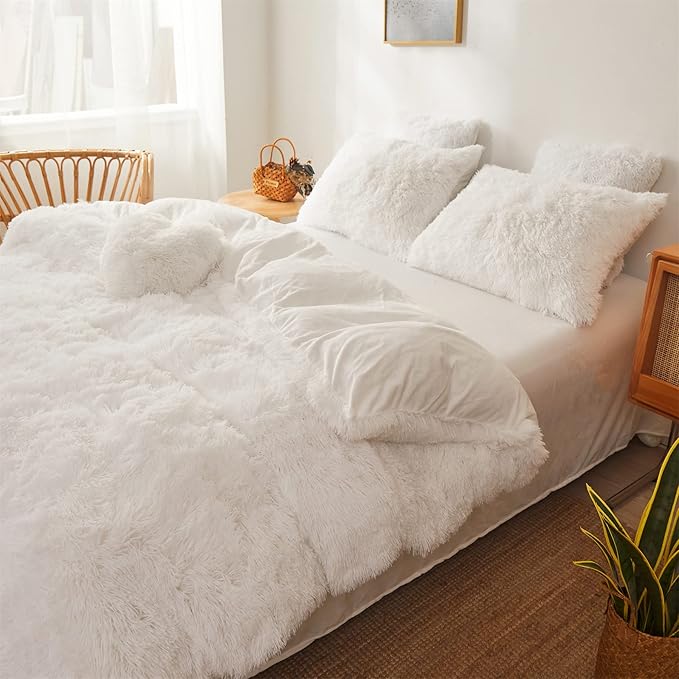 FOPPA Luxury Faux Fur Comforter Cover Set Ultra Soft Plush Bedding Sets 3 Pieces (1 Faux Fur Duvet Cover + 2 Faux Fur Pillow case) Zipper (White, Queen)