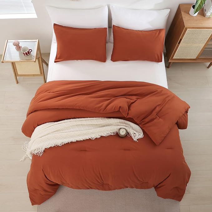 ROSGONIA King Size Comforter Set Burnt Orange,3pcs(1 Terracotta Comforter & 2 Pillowcases) Lightweight Boho Rust Fall Bedding Blanket All Season Quilt