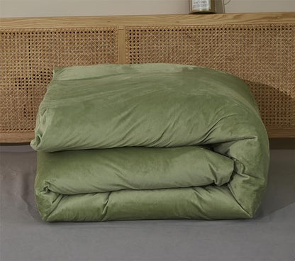 Wellboo Sage Green Velvet Comforter Sets King Light Green Fluffy Bedding Solid Color Green Flannel Quilt Women Men Grass Green Comforters Micromink Sherpa Fuzzy Warm Bed Luxury Sage Dorm Plush Bedding