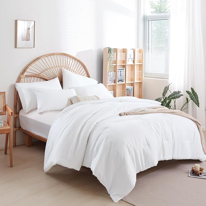 White Comforter California King Comforter Set - 3PCS Oversized Boho Beddsing Set Soft Fluffy Microfiber Comforter for All Season (1 Comforter, 2 Pillowcases)