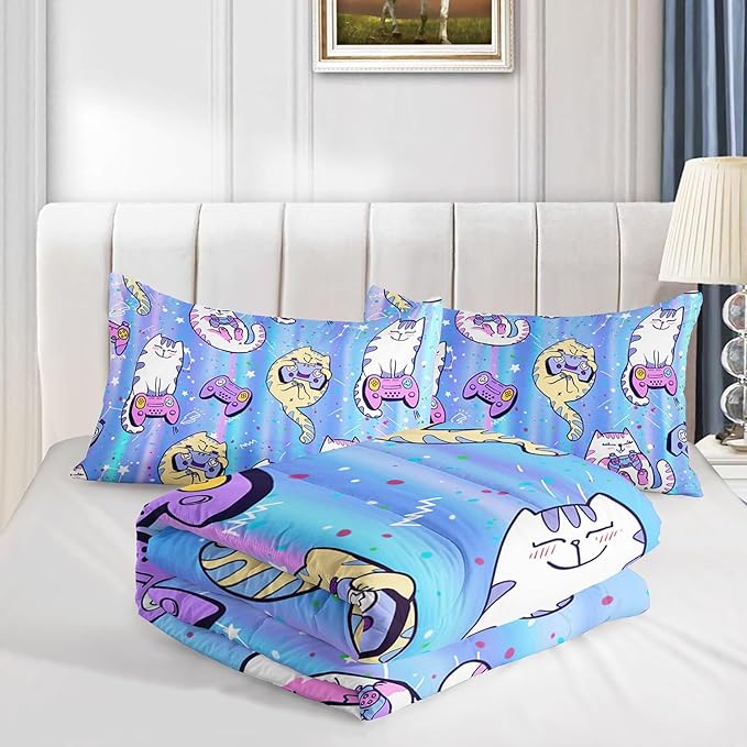 Datura home Cat Comforter Set Blue Kawaii Cat Printed Quilt Bedding Set with 1 Comforter and 2 Pillowcases for Boys and Girls Bedroom All Season(Blue Cat Twin)