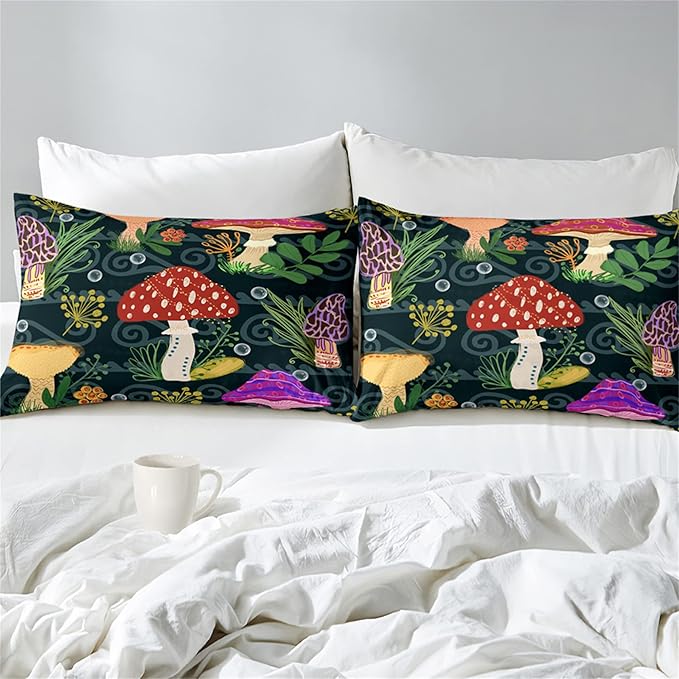 Cartoon Mushrooms Bedding Set, Girls Boys Ultra Soft Comforter Set Queen Size, Cute Plants Printed Quilt for Teens, Lovely Black Microfiber Comforter for All Season 3Pcs with Pillowcases