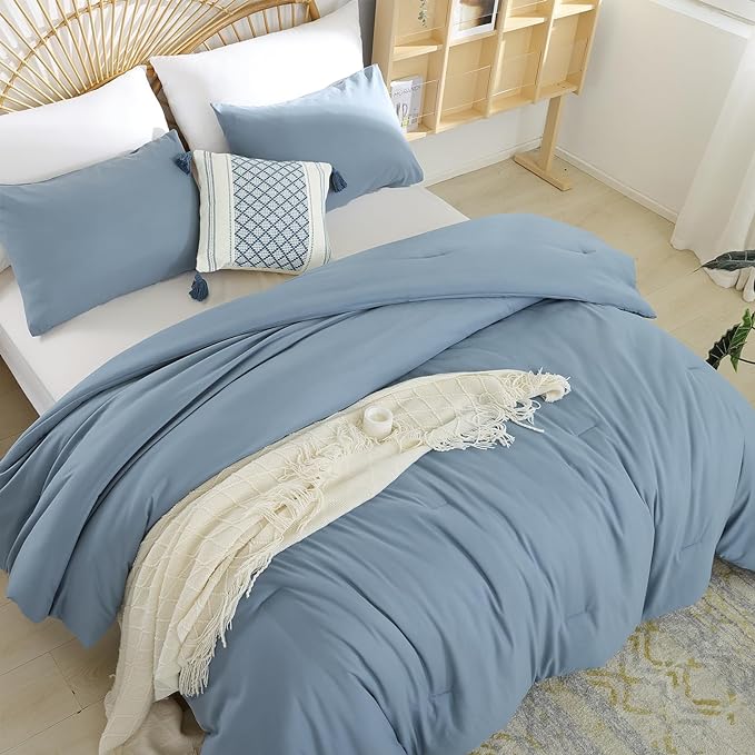 Dusty Blue Comforter Set King Size - 3 Pieces Lightweight Solid Grayish Blue Bedding Comforter Set - All Season Fluffy Microfiber Bed Set (1 Comforter, 2 Pillowcases)