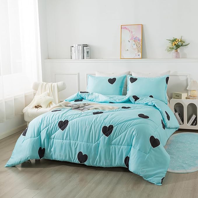 Love Pattern Girls Comforter Set King Size, Sky Blue Cute Love Heart Print Comforter Bedding Set for All Seasons, Geometric Soft Microfiber 3 Pieces Comforter Set with Pillowcases