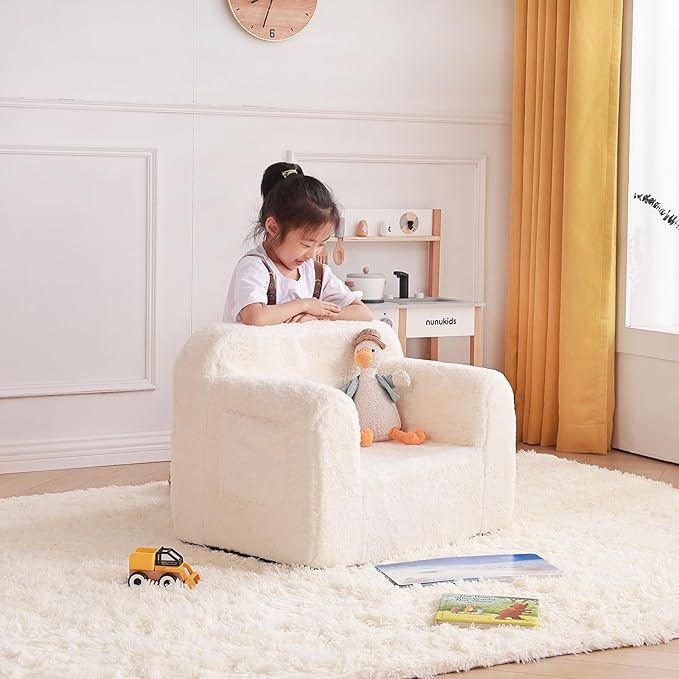 Tiita Kids Sofa Couch, Toddler Foam Sofa Chair, Comfy Child Lounge Chair with Carrying Handle & Side Pockets, Baby Plush Armrest Chair, Lightweight Reading Sofa Chair for Girl or Boy (Beige)