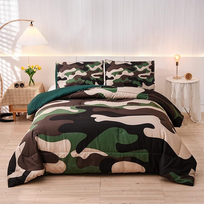 Meeting Story Camouflage Bedding Set, Green Camouflage Comforter Set, 3 PCS One Comforter and Two Pillowases, All Season Soft Bedspread for Teens Adults (Green, Full)