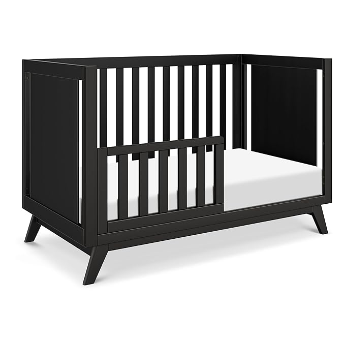 DaVinci Otto 3-in-1 Convertible Crib in Ebony, GREENGUARD Gold Certified