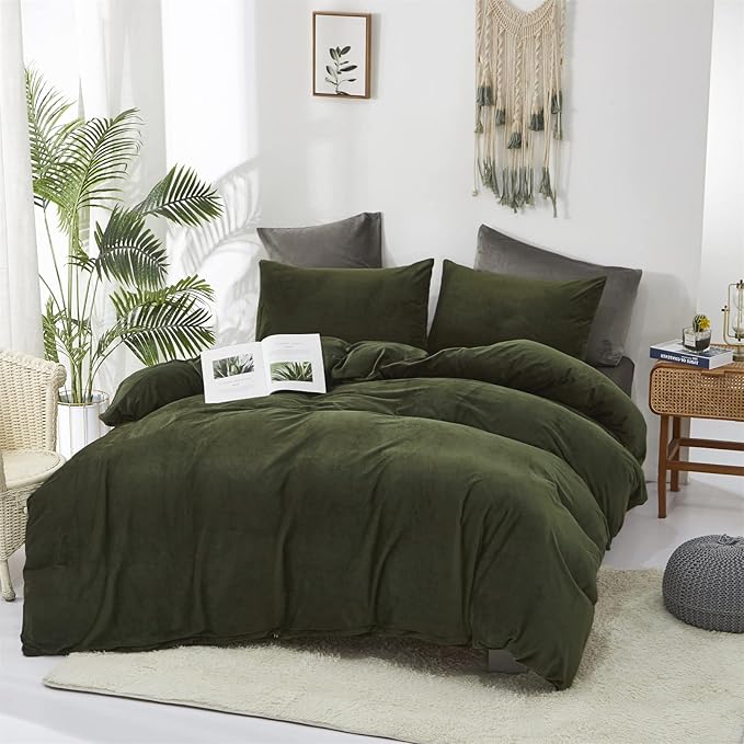 Dark Green Velvet Comforter Set Twin Army Green Flannel Velvet Bedding Comforter Set All Deep Green 3 PCs Shaggy Soft Warm and Durable Flannel Blanket Twin Girls Boys Green Velvet Bedding Set