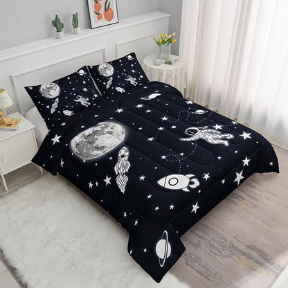 Datura home Kids Comforter Set Astronaut Space Rocket Printed Pattern Quilt Bedding Set with 1 Comforter and 2 Pillowcases for Girls Bedroom All Season(Space Rocket Full), Full 80x90inches