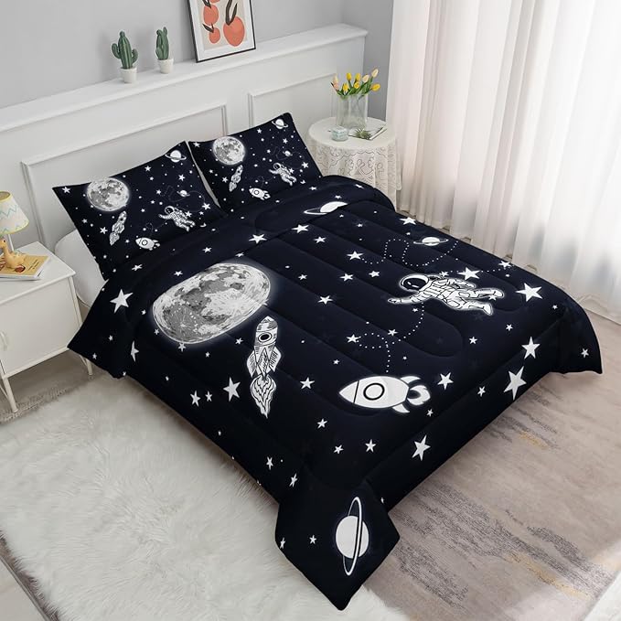 Datura home Kids Comforter Set Astronaut Space Rocket Printed Pattern Quilt Bedding Set with 1 Comforter and 2 Pillowcases for Girls Bedroom All Season(Space Rocket Queen), Queen 90x90inches
