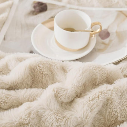 Andency Beige Fleece Comforter Set Queen Size, 3 Pieces Shaggy Faux Fur Bedding Comforter Set for Queen Bed, Fuzzy Plush Warm Sherpa Bed Comforter Set for Women Man