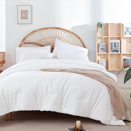 King Size Comforter Set Soft Microfiber 3 Piece Comforters Set for Men, Women and Girls White Lightweight Alternative Comforter for All Season (1 Comforter, 2 Pillowcases)
