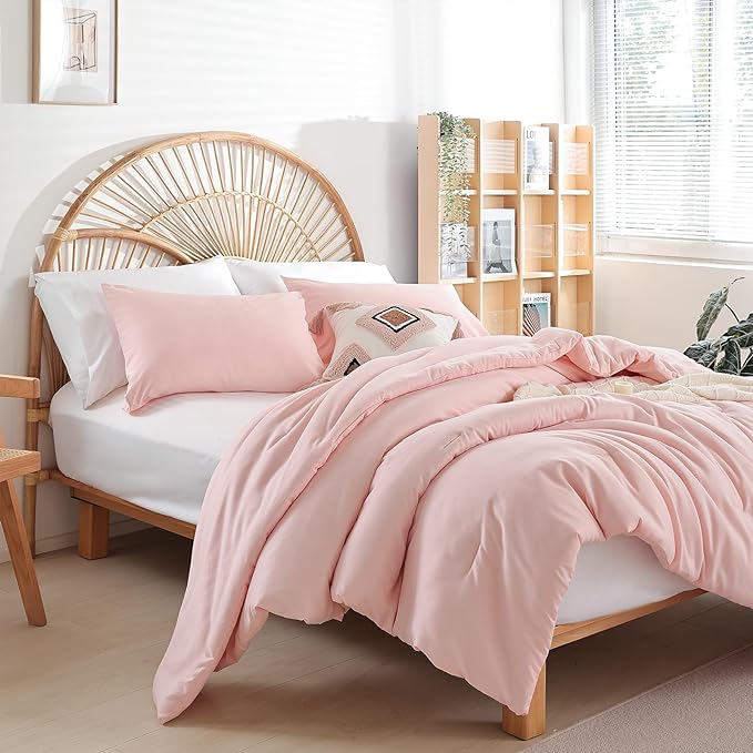 Queen Size Comforter Set Pink Comforter Modern Bedding Comforter Set for All Season Soft Lightweight Microfiber Girls Women Comforter Set (1 Blush Comforter, 2 Pillowcases)