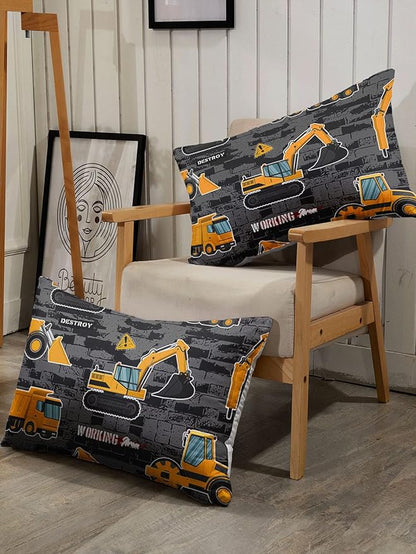 Datura home Kids Engineering Car Bedding Comforter Set Tractor Truck Printed Pattern with 1 and 2 Pillowcases for Boys Bedroom All Season(Truck2 Queen) Queen 90x90inches