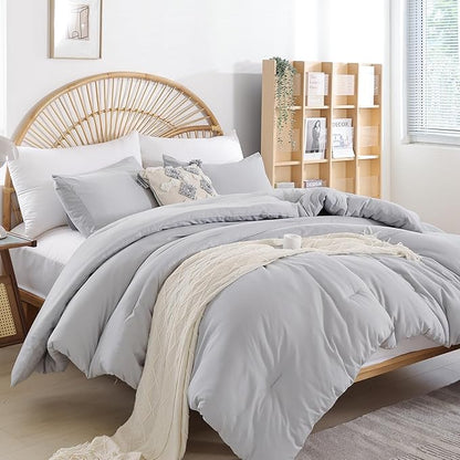 Light Grey Comforter Set King Size - 3 Pieces Lightweight Grey Solid Bedding Set - All Season Fluffy Microfiber Bed Set (1 Comforter, 2 Pillowcases)