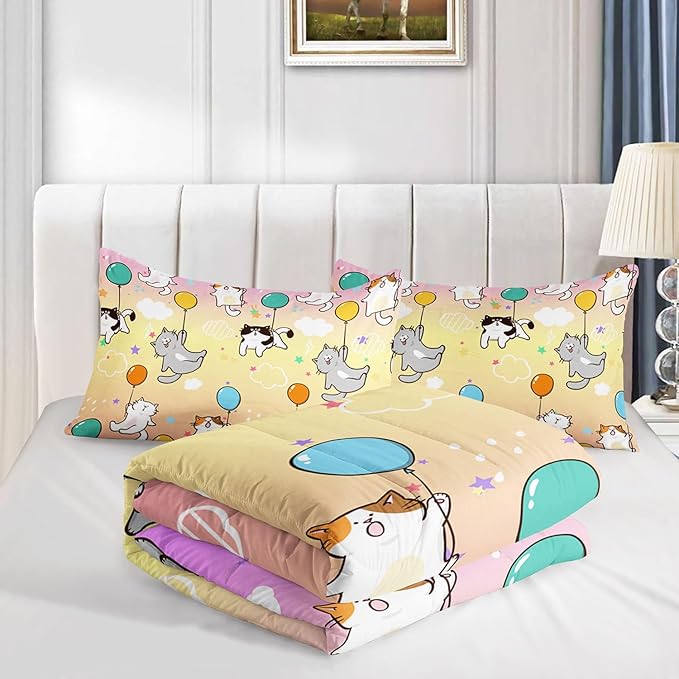 Datura home Kids Comforter Set Cute Cats Printed Pattern Bedding Set with 1 Comforter and 2 Pillowcases for Girls Boys Bedroom All Season(Cat1 Twin)