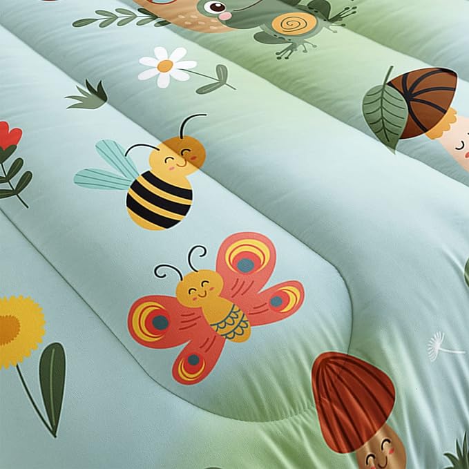 Datura home Cartoon Mushroom House Kids Comforter Bedding Set for Boys Girls, Green Grassland and Cute Frog Bee Print Comforter with 2 Pillowcases(Mushroom House Queen), Mushroom Frog