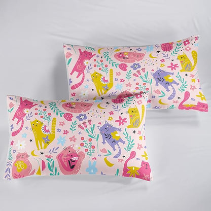 Floral Cat Comforter Queen Size,Pink Cat Comforter Set for Kids Teens Girls,3Pcs Bedding Set Printed Comforter with 2 Pillowcases,Down Alternative,Soft and Lightweight(Pink，Queen Size)