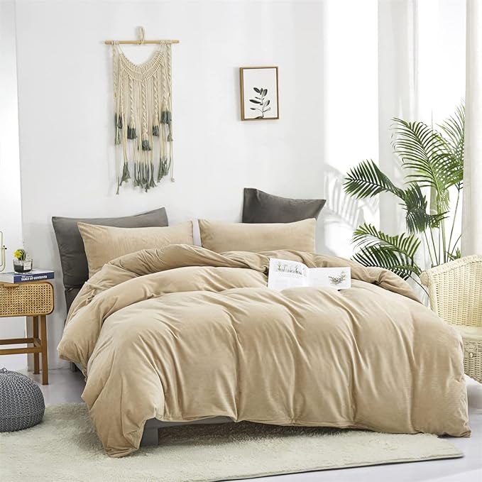 Wellboo Beige Velvet Comforter Sets Queen Solid Cream Coffee Fluffy Bedding Comforters Luxury Champagne Flannel Quilts Women Men Light Taupe Fuzzy Blankets Modern Minimalist Khaki Tan Sherpa Plush Bed
