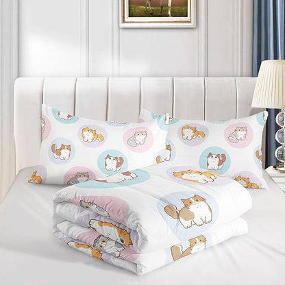 Datura home White Kawaii Cat Comforter Bedding Set for Girls Kitten White Print Cute Animal Pattern Bedding Set with 1 Comforter and 2 Pillowcases for Girls Bedroom All Season(Cat White Twin)