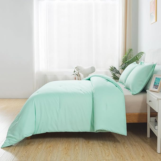 Sage Green Comforter Set King Size, Solid Lightweight Skin-Friendly Boho Bedding Set & Collections, Breathable Fluffy Microfiber 3 PCS (104"x90") Comforter Set for All Seasons
