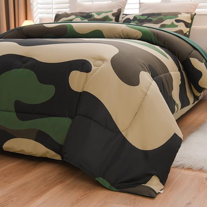Meeting Story Camouflage Bedding Set, Green Camouflage Comforter Set, 5 PCS One Comforter and Two Pillowases, All Season Soft Bedspread for Boys Teens Adults (Green, Twin 5Pcs)