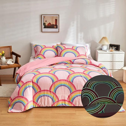 Feelyou Rainbow Glow in The Dark Comforter Set for Girls Kids Queen Pink Rainbow Bedding Set Super Soft Colorful Stripe Mermaid Scales Comforter Baby Girl Bedroom Pink Decor Bedding Quilted Duvet