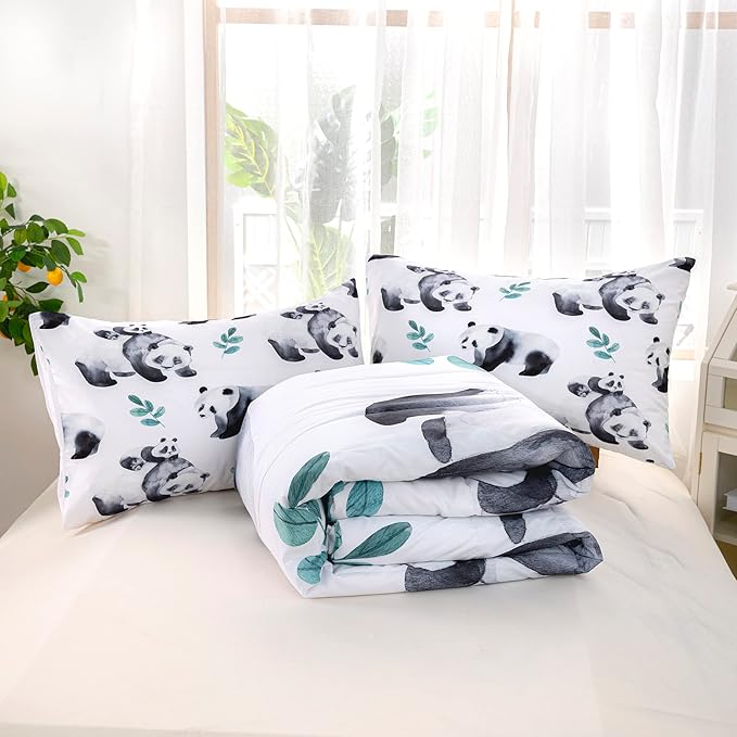 CVHOUSE Panda Bedding Set,Panda Comforter Full,Cute Panda Comforter Set for Girls Kids Teens,Kawaii Panda Quilt Set with 1 Comforter and 2 Pillow Cases- 3 Piece