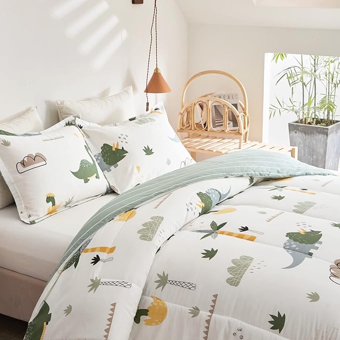 Joyreap Dinosaur Kids Cotton Comforter Set for Boys Girls, Full/Queen Size 3pcs Cotton Bedding Comforter, Fresh Green Dinosaurs on White Design, Skin-friendly Breathable for All Season- 88x88 inches