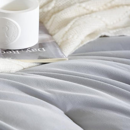Grey Comforter Queen Size 3PCS Light Grey Comforter with 2 Pillowcases - Ligtweight Soft Solid All Season Queen Comforter Bed Set - Boho Aesthetic Bedding Set for Men and Women