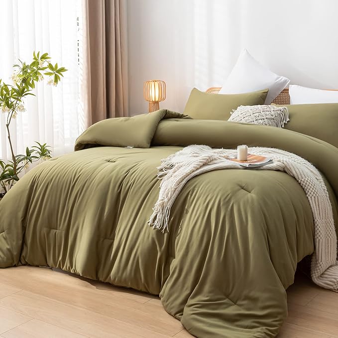Olive Green Queen Comforter Set 3PCS Farmhouse Bed Comforter Set Queen Size Soft Lightweight Down Alternative Microfiber Comforter for All Season (1 Comforter, 2 Pillowcases)