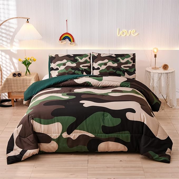 Meeting Story Camouflage Bedding Set, green Colorful Pattern Queen Comforter Set, 3 PCS One Comforter and Two Pillowcases in One Bag, All Season Bedspread for Teens Adults (green, King)