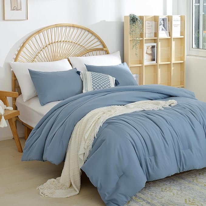 Dusty Blue Comforter California King Comforter Set - 3PCS Grayish Blue Oversized Boho Beddsing Set Soft Fluffy Microfiber Comforter for All Season (1 Comforter, 2 Pillowcases)