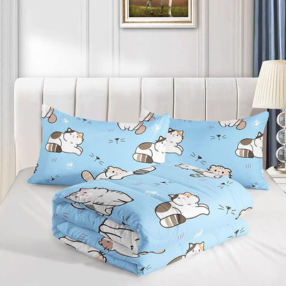 Datura home Blue Kawaii Cat Comforter Bedding Set for Girls Lovely Kitten Blue Print Cute Animal Pattern Bedding Set with 1 Comforter and 2 Pillowcases for Girls Bedroom All Season(Cat Blue Twin)