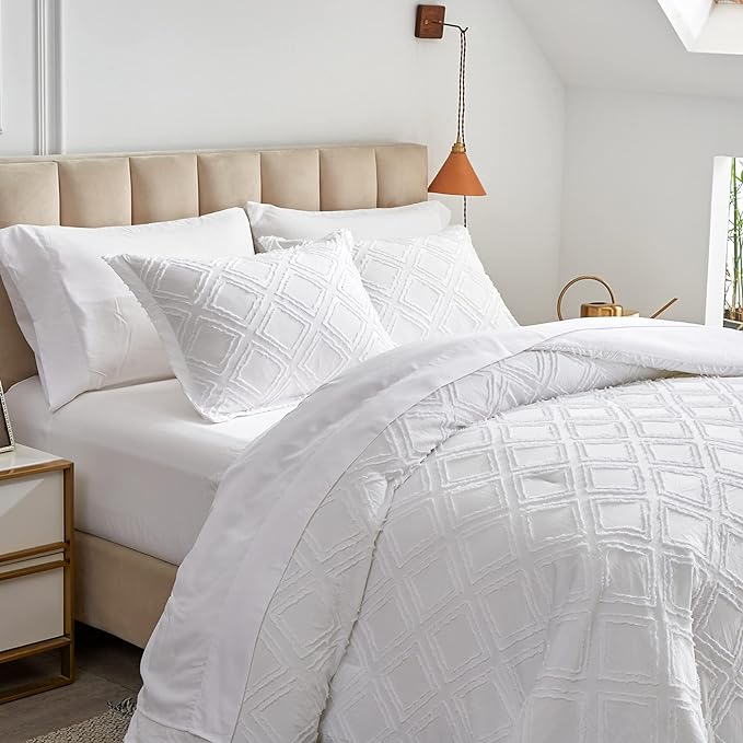 7 Pieces Tufted Bed in a Bag King Comforter Set with Sheets White, Soft and Embroidery Shabby Chic Boho Bohemian, Luxury Solid Color with Diamond Pattern, Jacquard Tufts Bedding Set for All Season